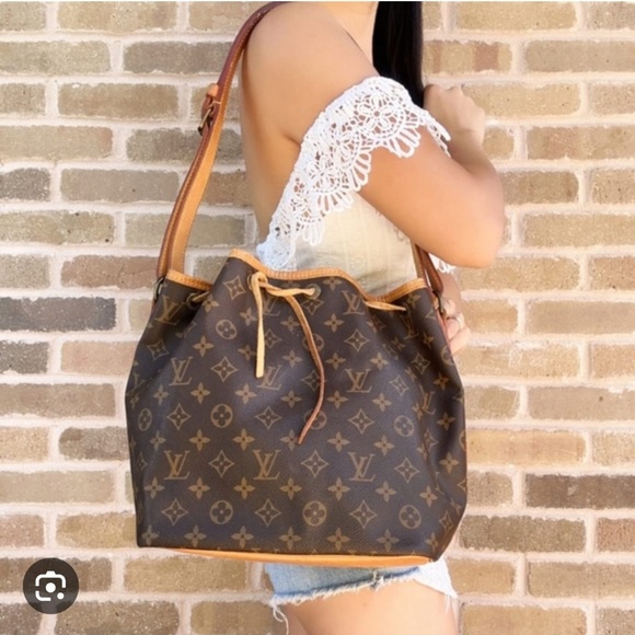 Authentic Louis Vuitton Monogram Petit Noe Drawstring Bucket Hobo Bag - Picture 5 of 13